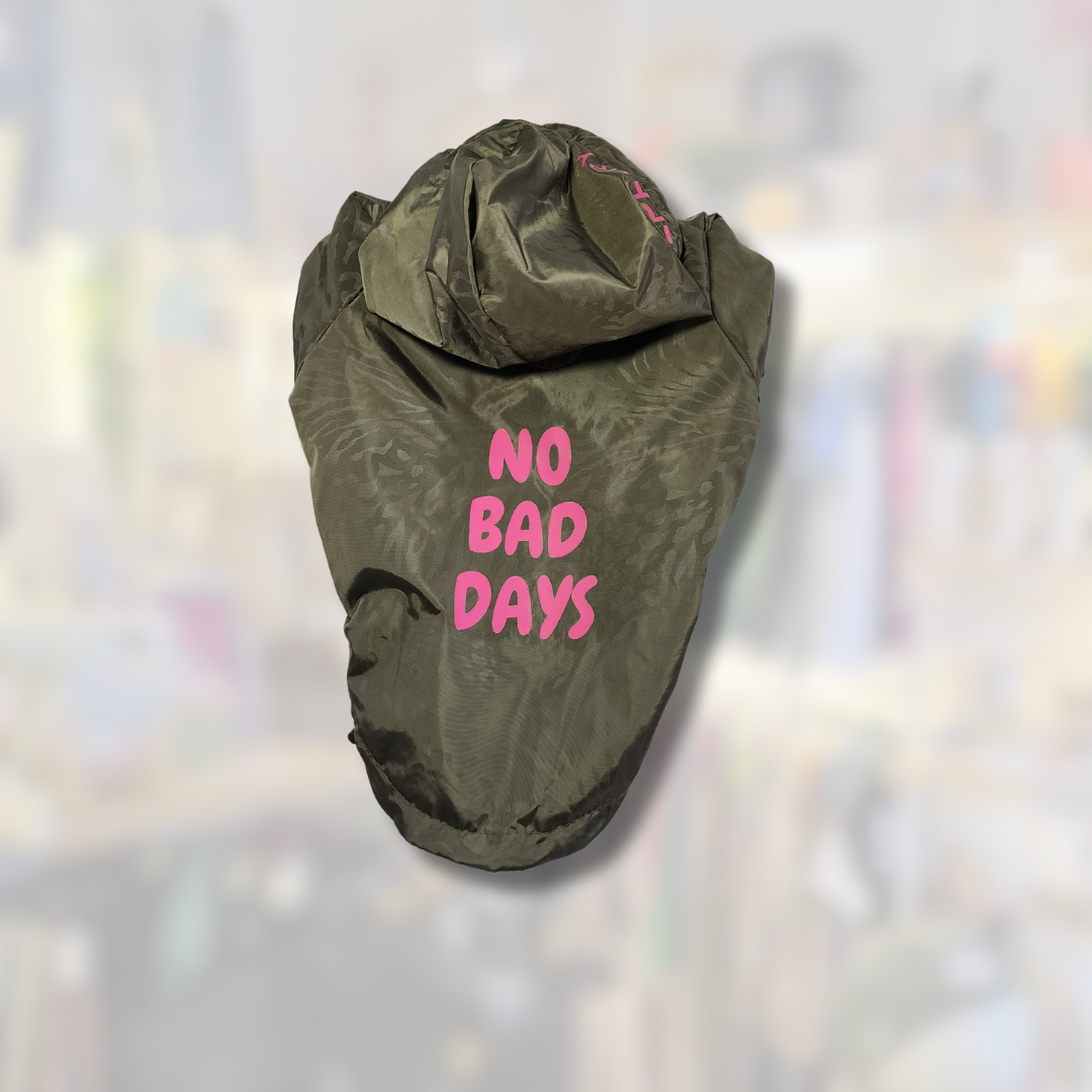 Impermeable NO BAD DAYS verde para Perrito