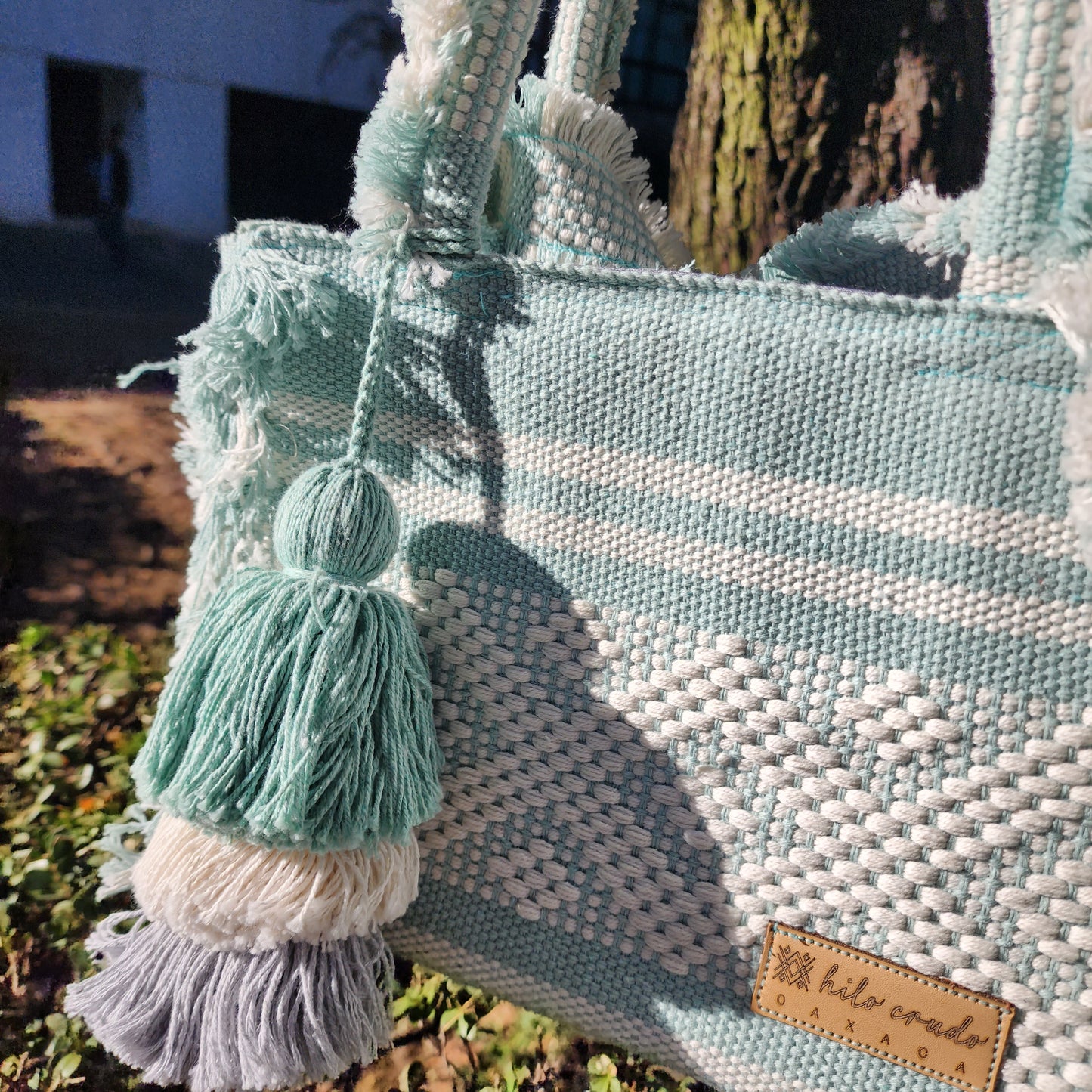 BOLSA DE MANO ARTESANAL DE OAXACA // TURQUESA BLANCO