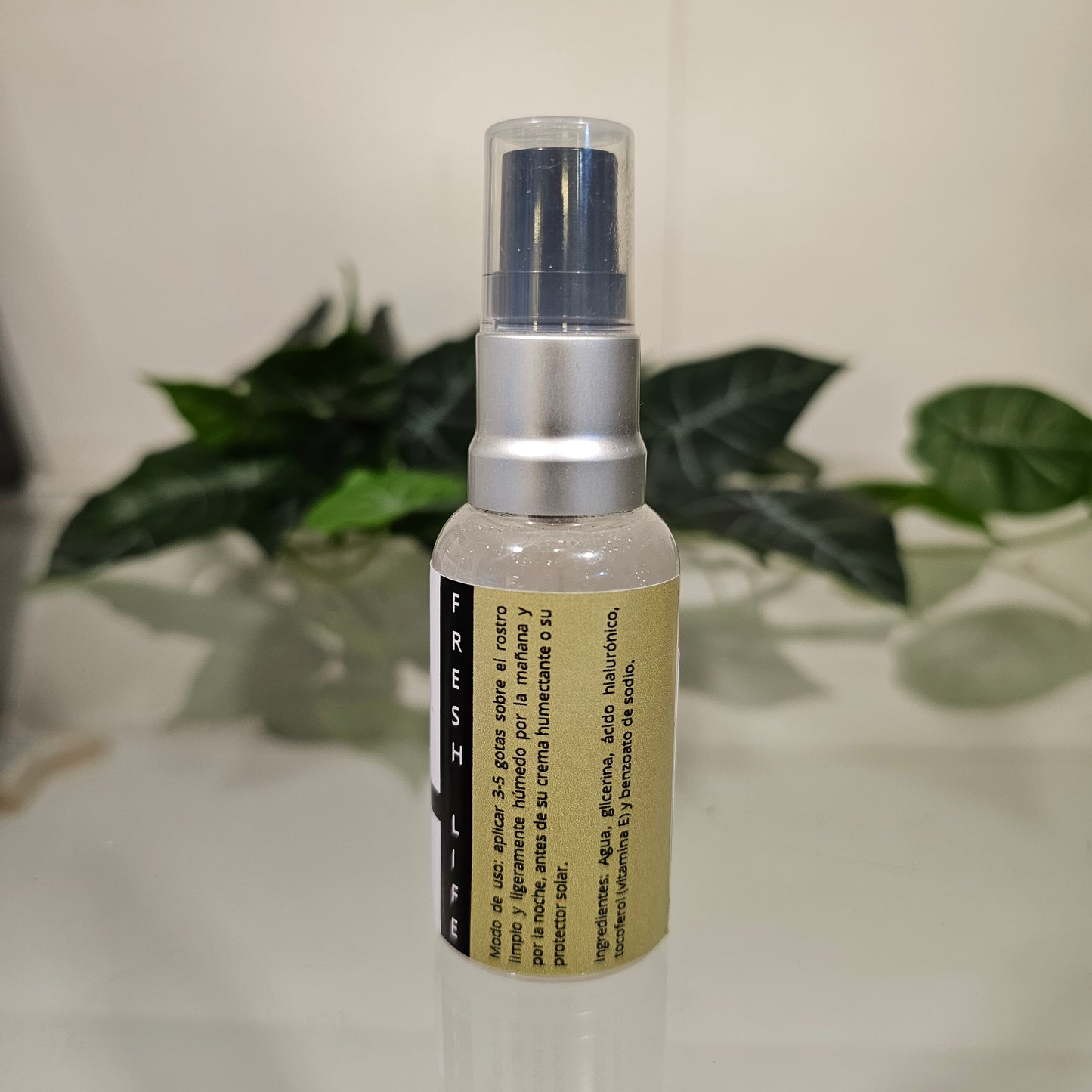 Sérum Rejuvenecedor con Ácido Hialurónico 2% y Vitamina E 5%