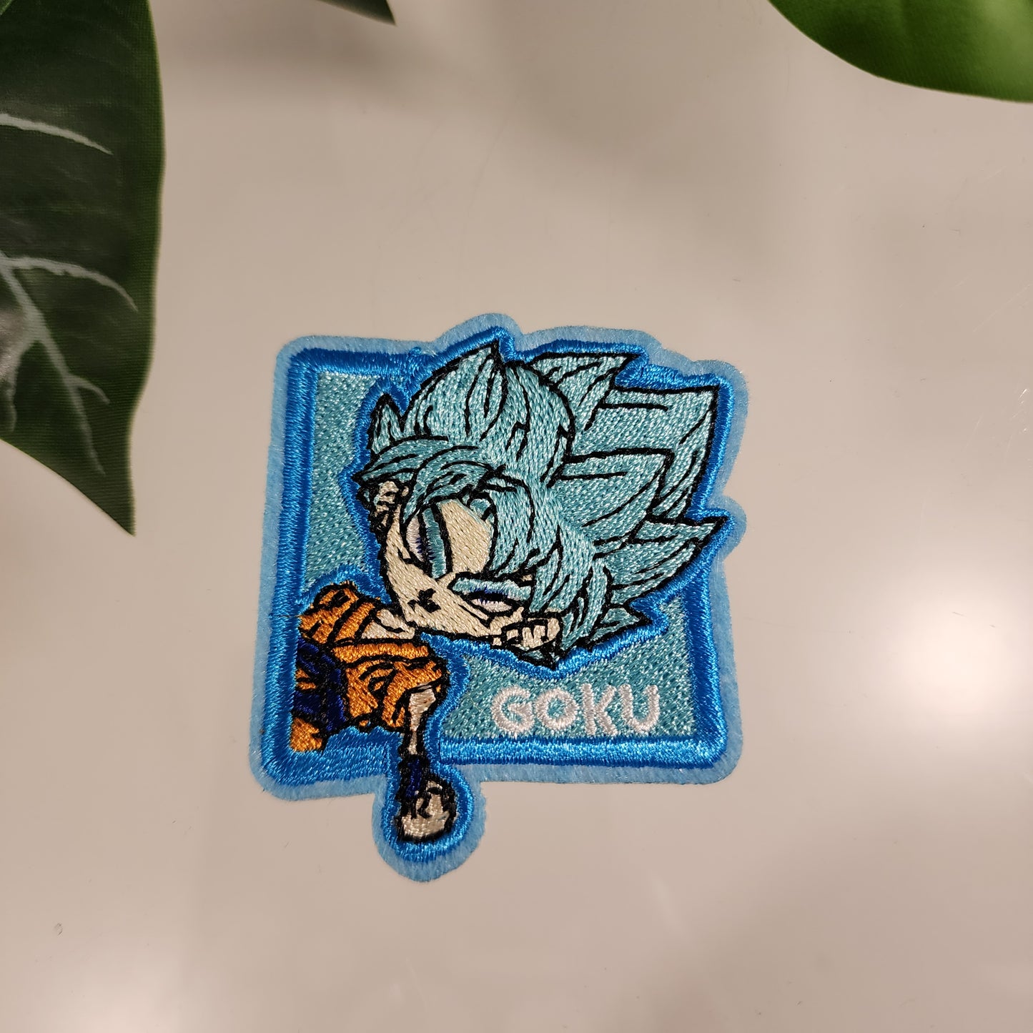 Parche bordado “Goku Azul Chibi”