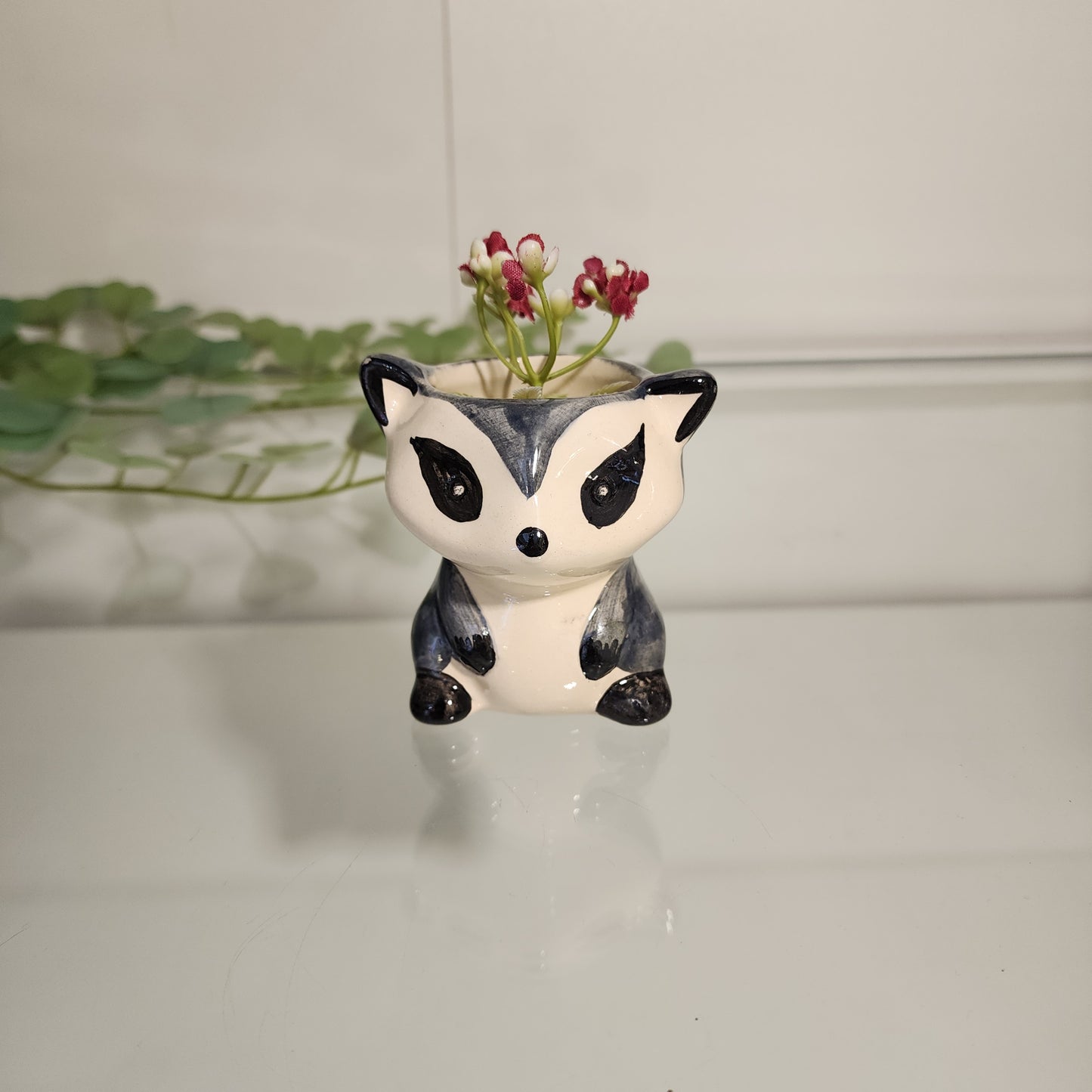 🦝 Maceta Mapache Mini – Esmaltado a Mano