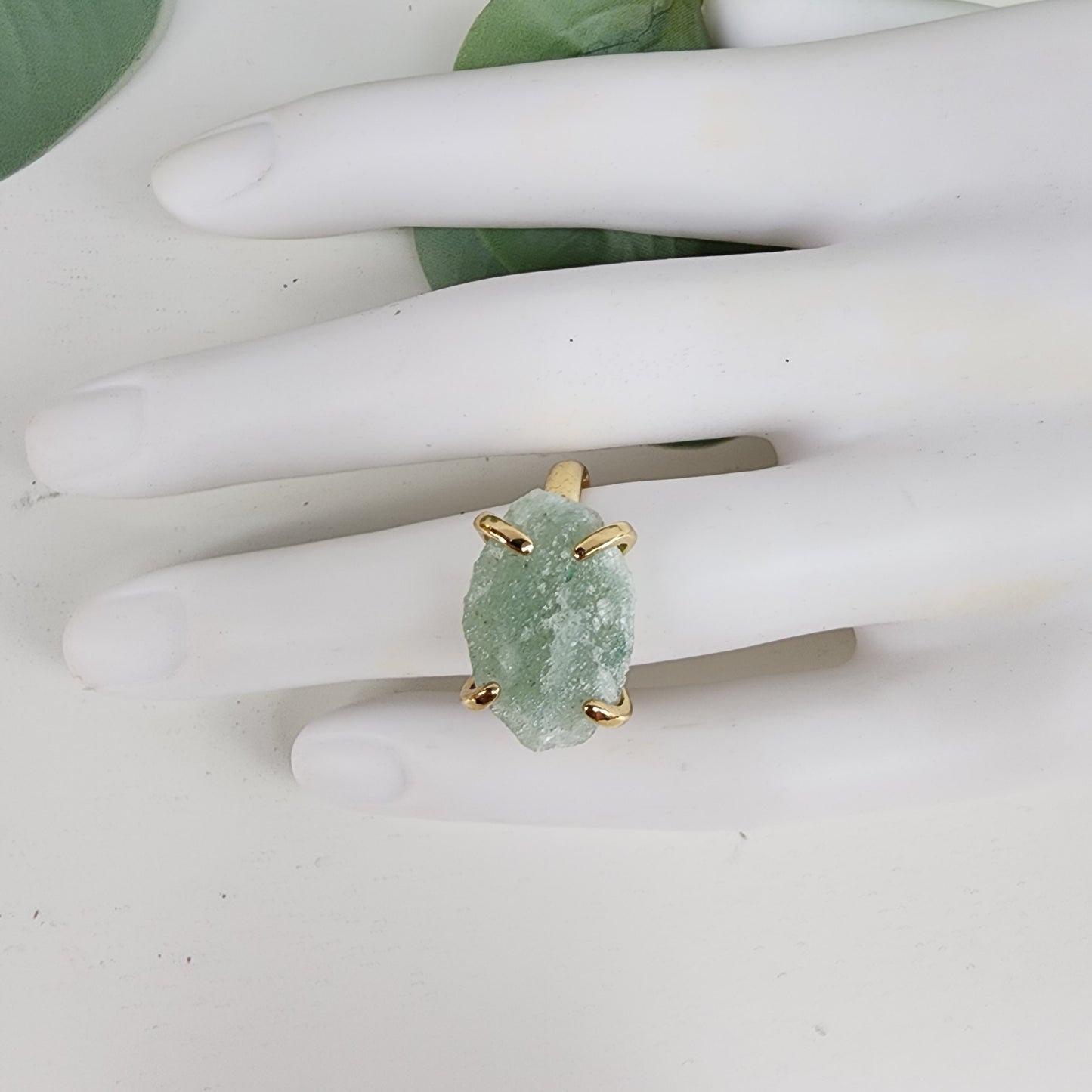 Anillo Cuarzo Verde en Bruto Ajustable