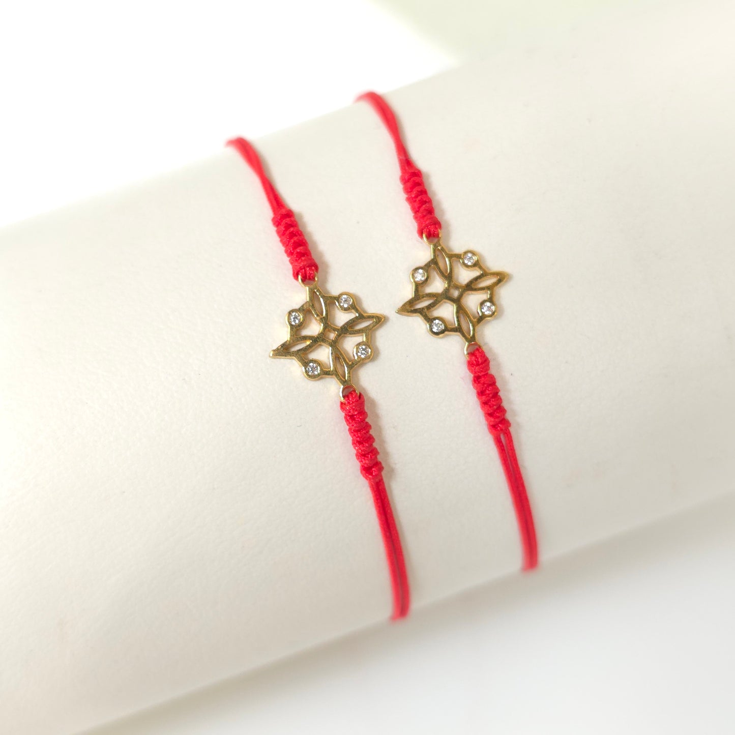 Pulsera Nudo de Bruja Hilo