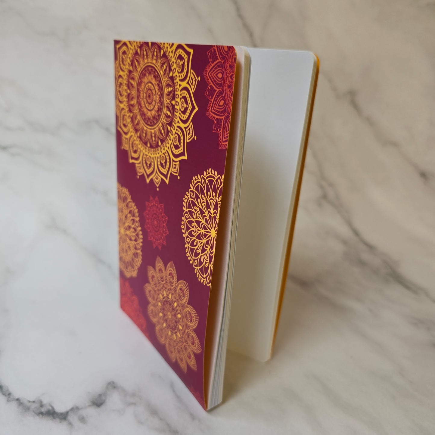 Libreta Delgada Mandalas Rosas