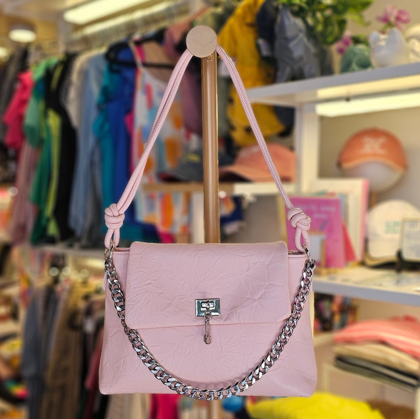 Bolsa de Mano Rosa con Cadena