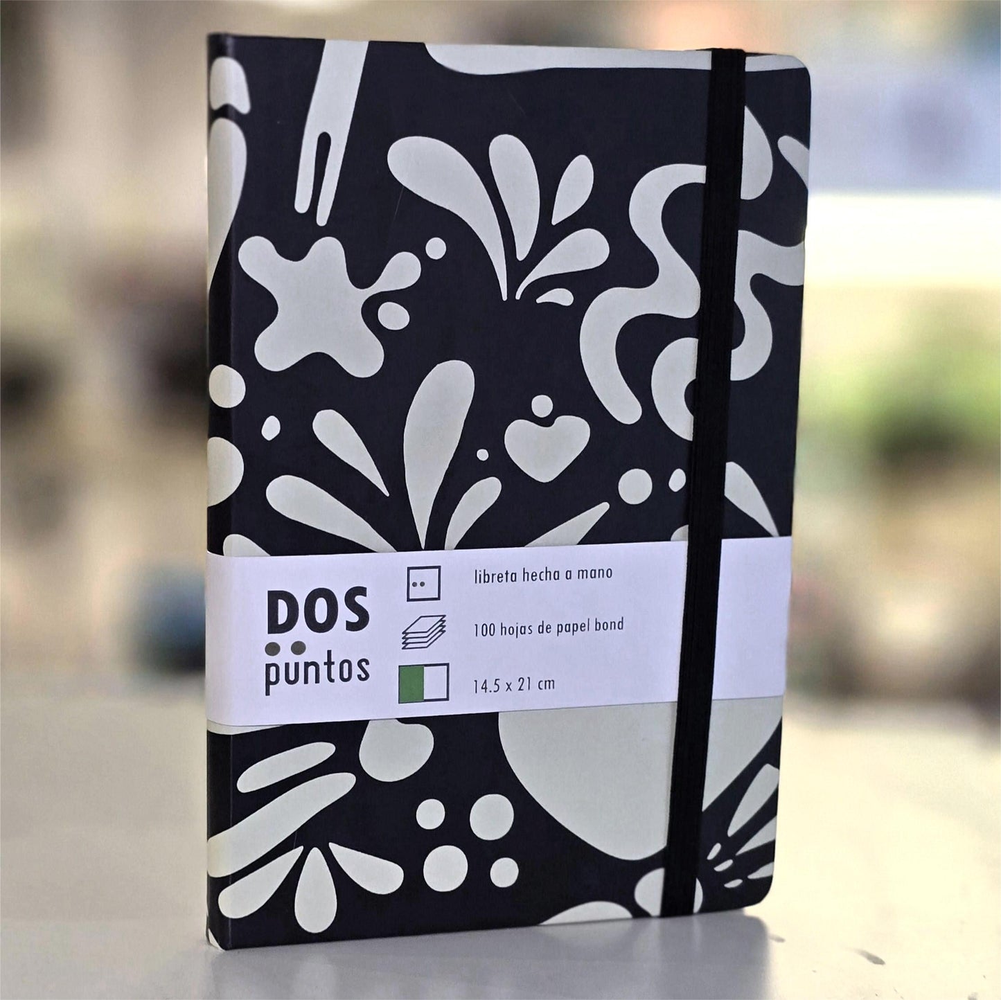 Libreta Pasta Dura - Fondo Negro Manchas - Hojas Rayadas
