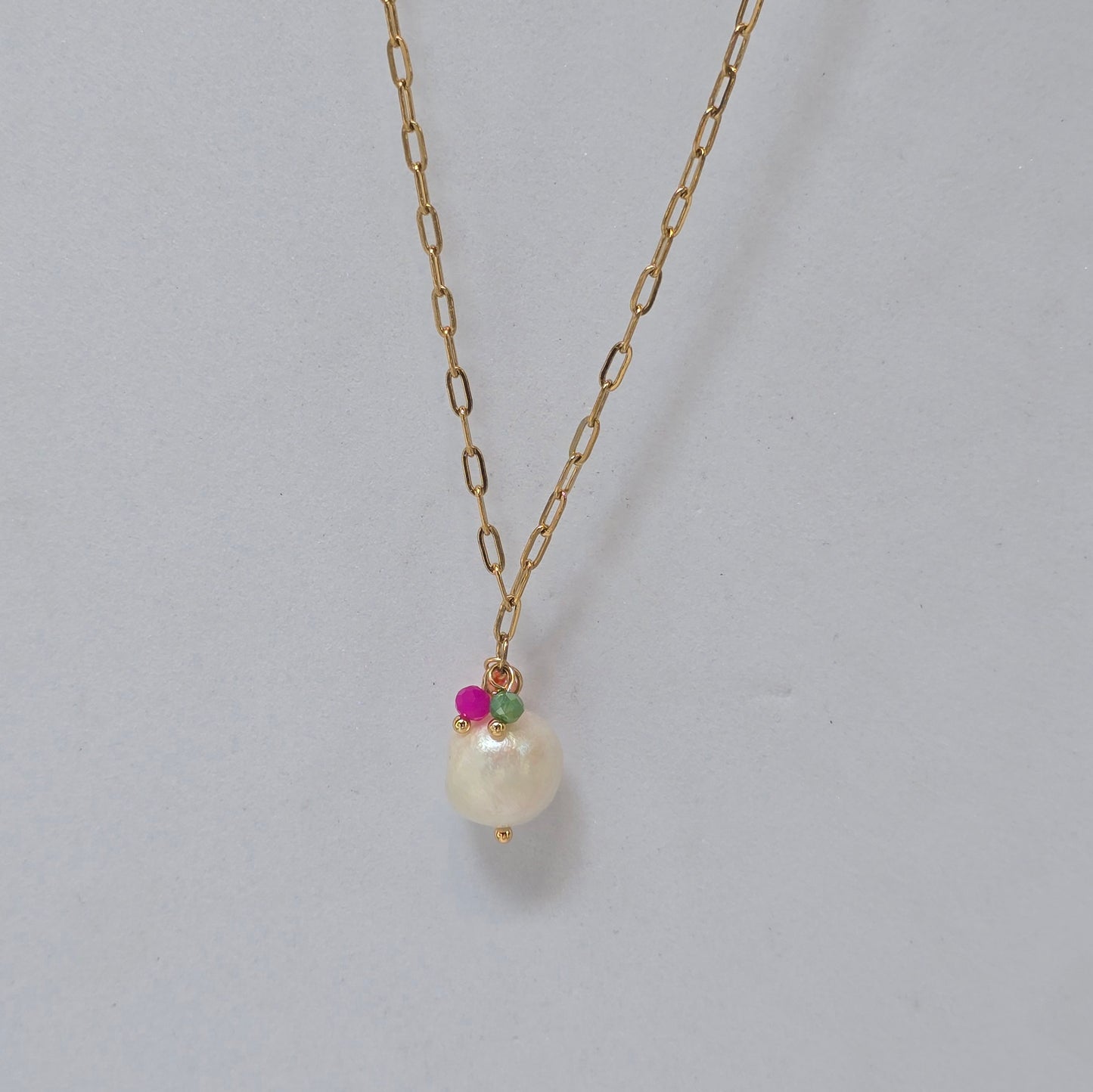 Collar perla barroca con mini cuentas 🍒