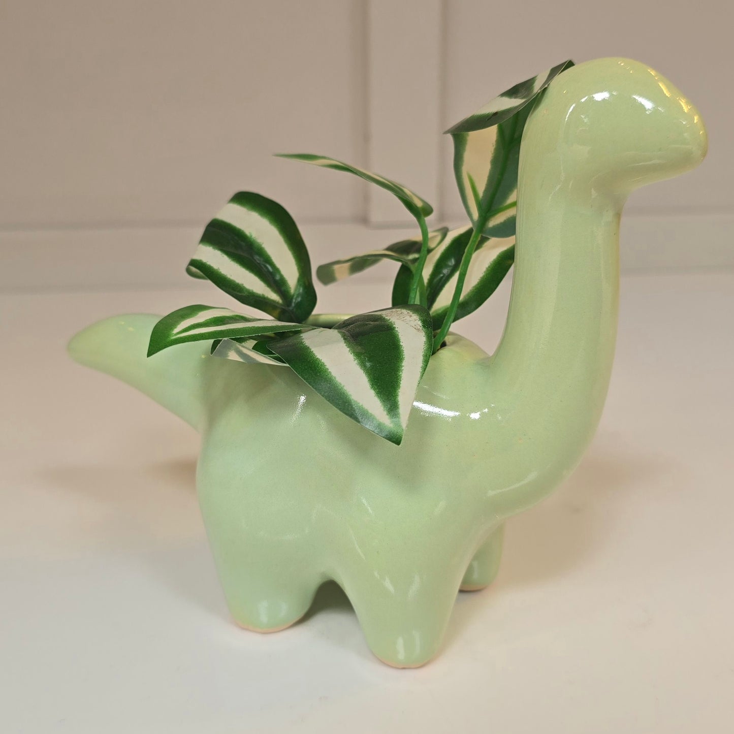 🦕 Maceta Dino Mini – Verde Pastel