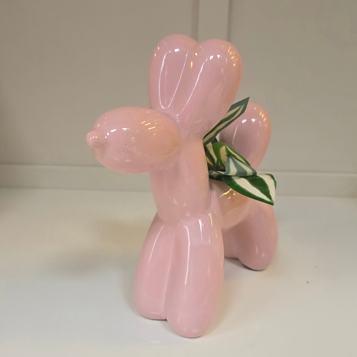 🎈 Maceta Perrito Globo – Rosa Pastel
