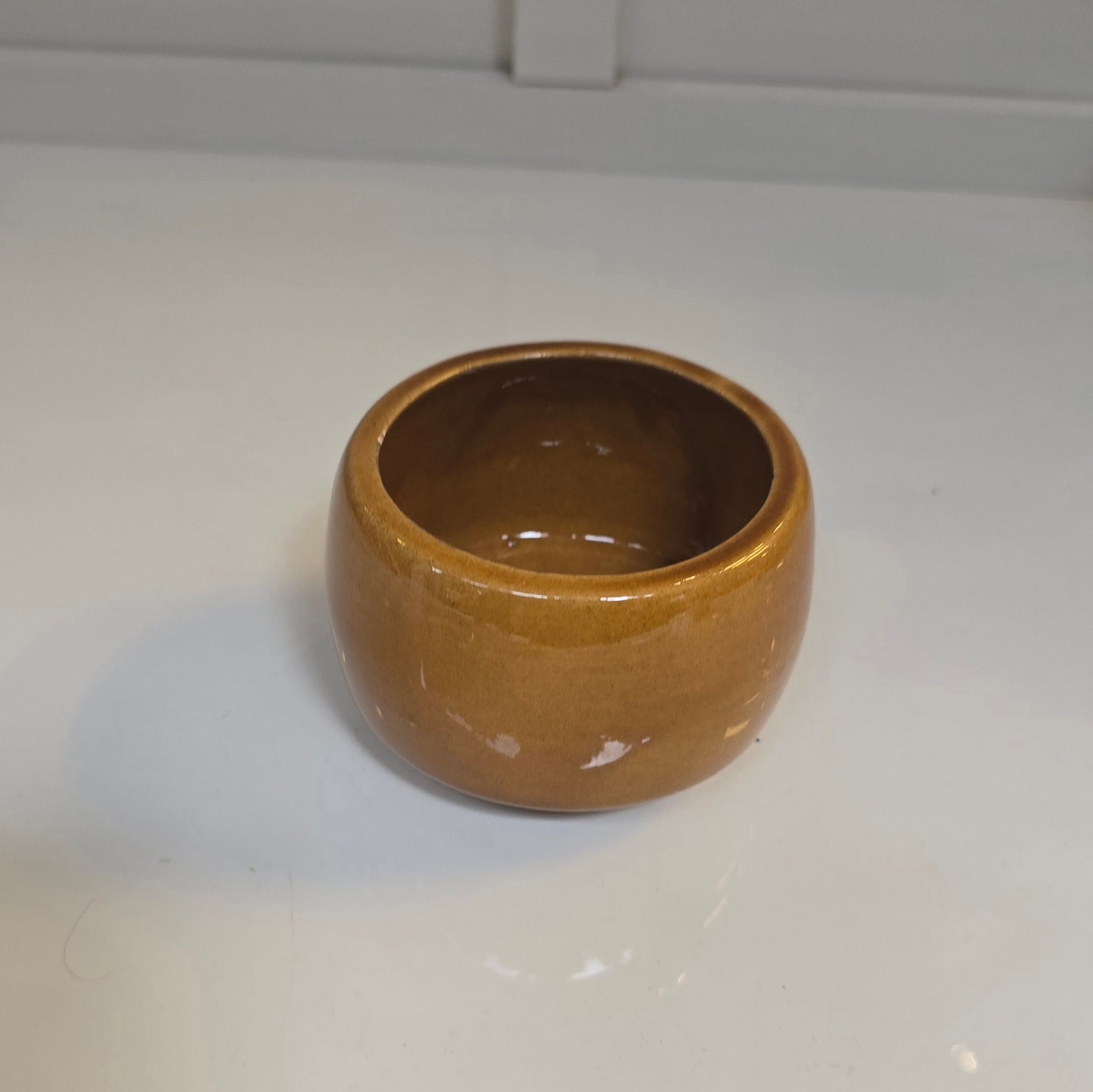 Maceta Mostaza – Alegre, vintage y sin miedo a destacar 🌞🧡