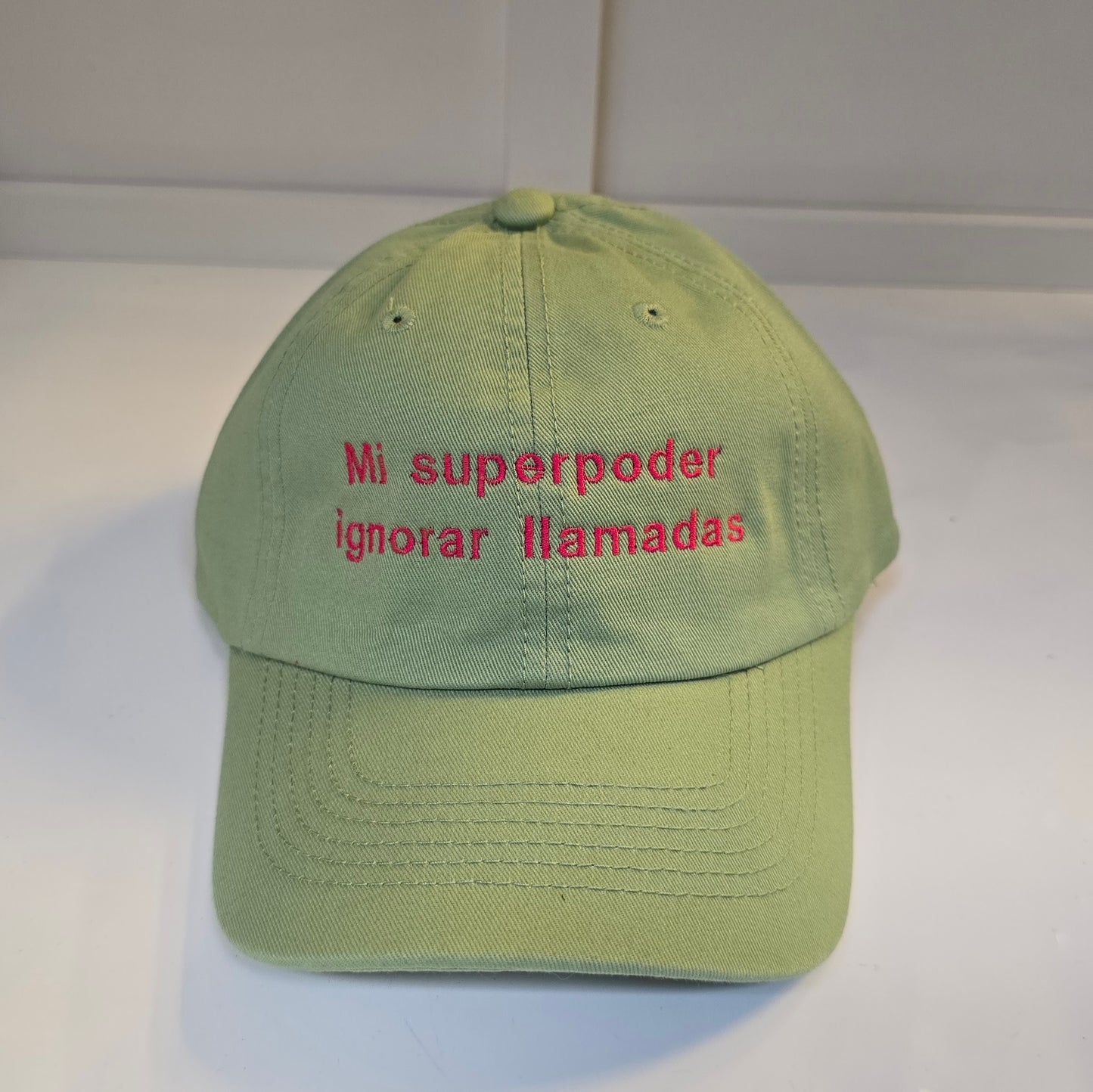📵 Gorra “Mi superpoder: ignorar llamadas”