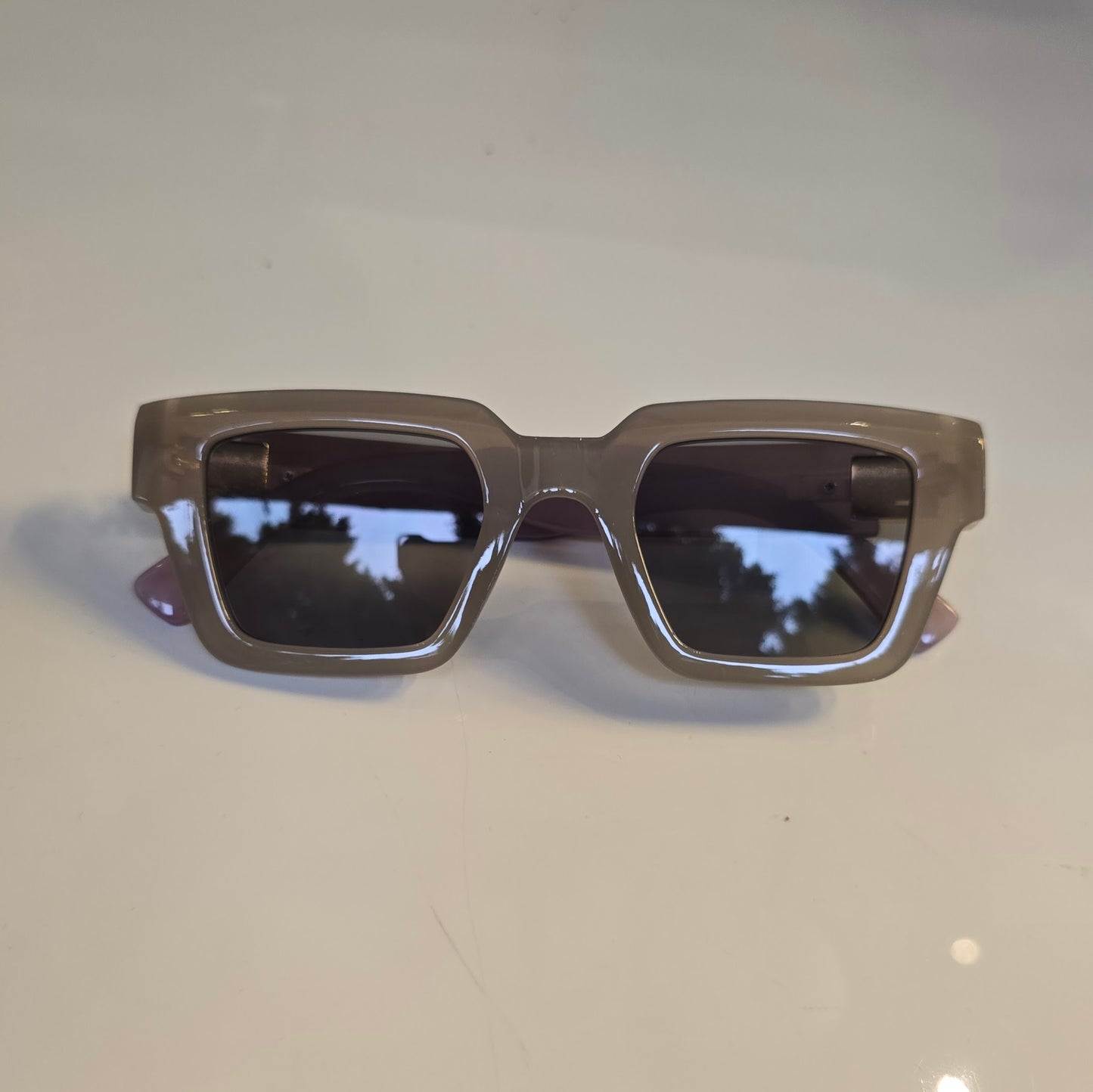 Lentes "Luna" en beige y lila