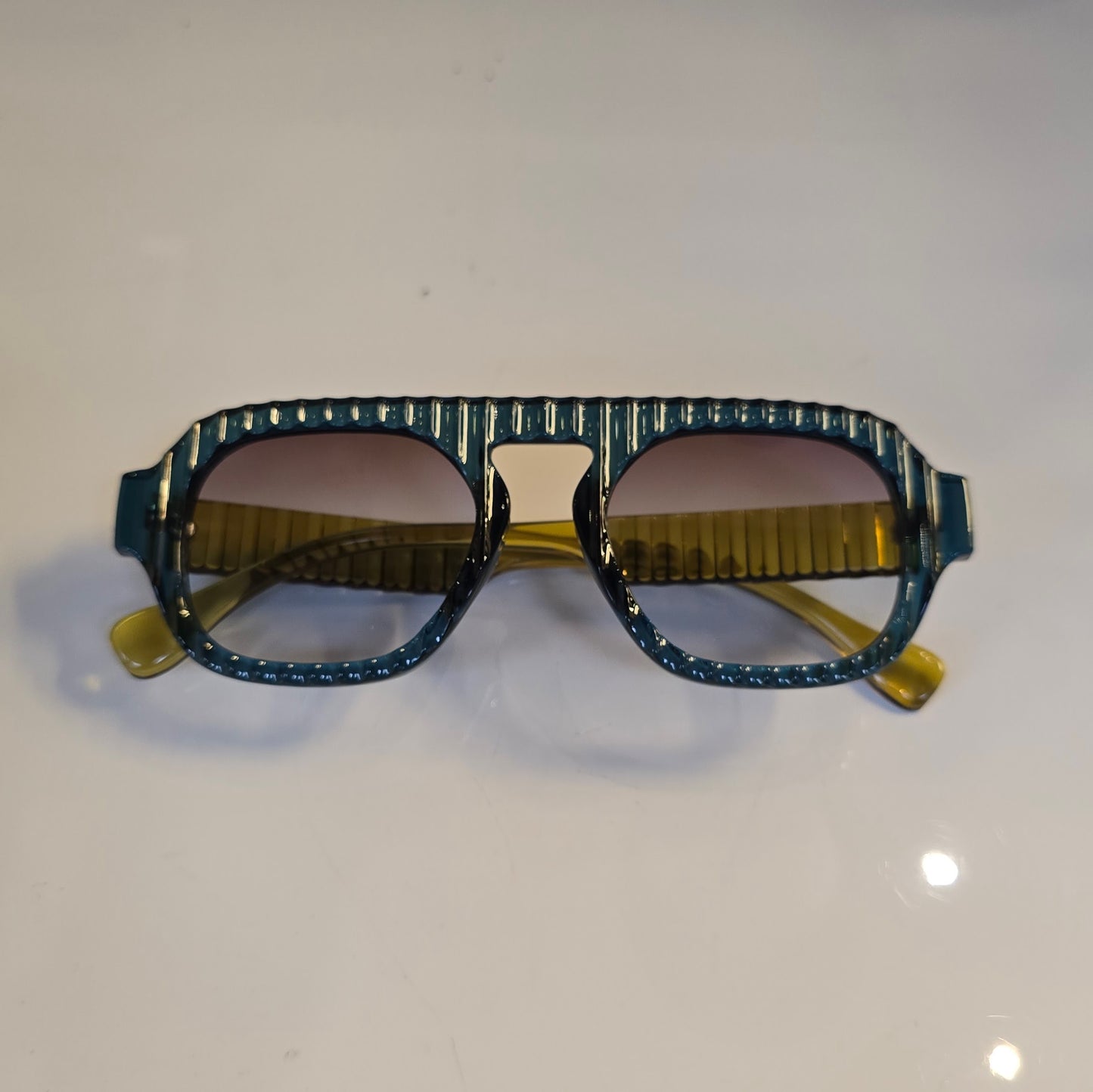 Lentes "Galáctica" en azul y amarillo