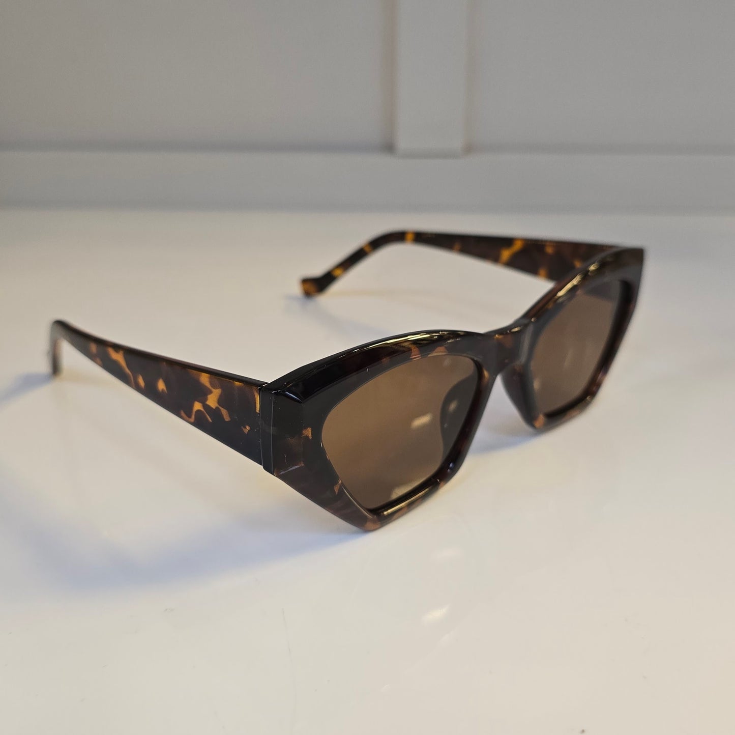 Lentes "Roxy" estilo cat-eye angular