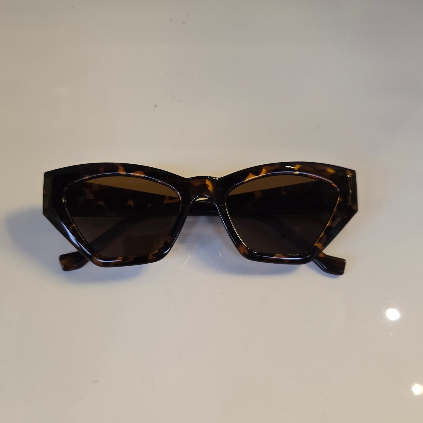 Lentes "Roxy" estilo cat-eye angular