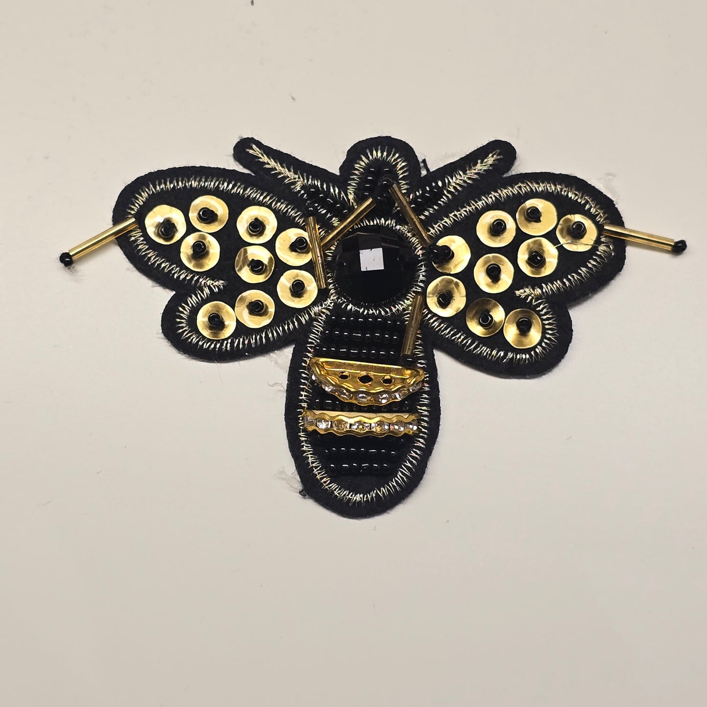 🐝 Parche “Abeja dorada”