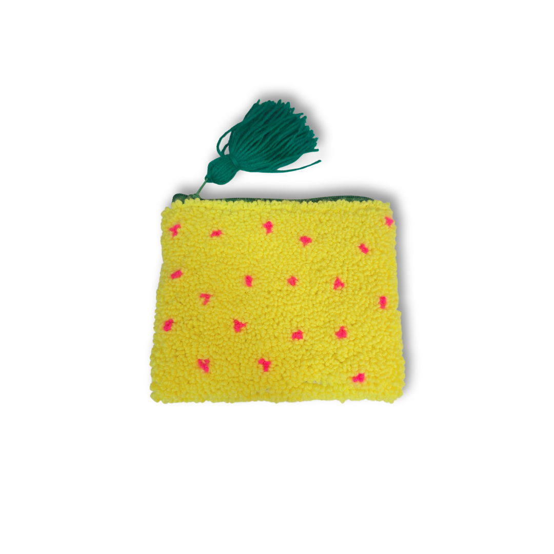 Monedero corazón punch needle 💛✨