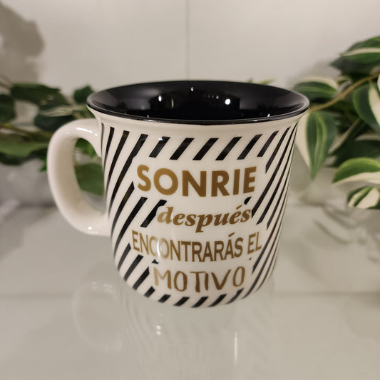 Taza Jumbo "Sonrie despues encontraras el motivo"