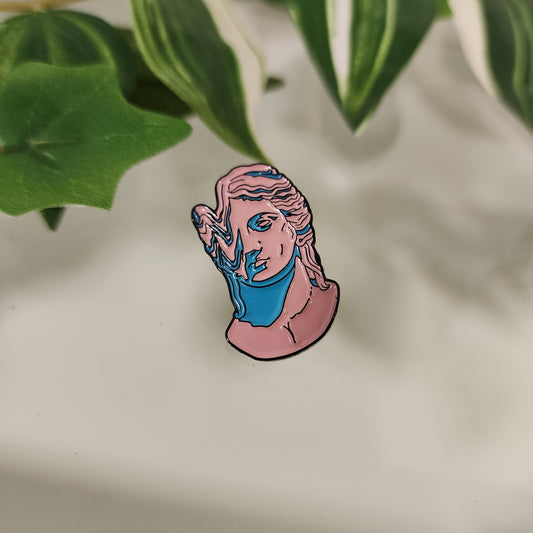 Pin David Derritiendose
