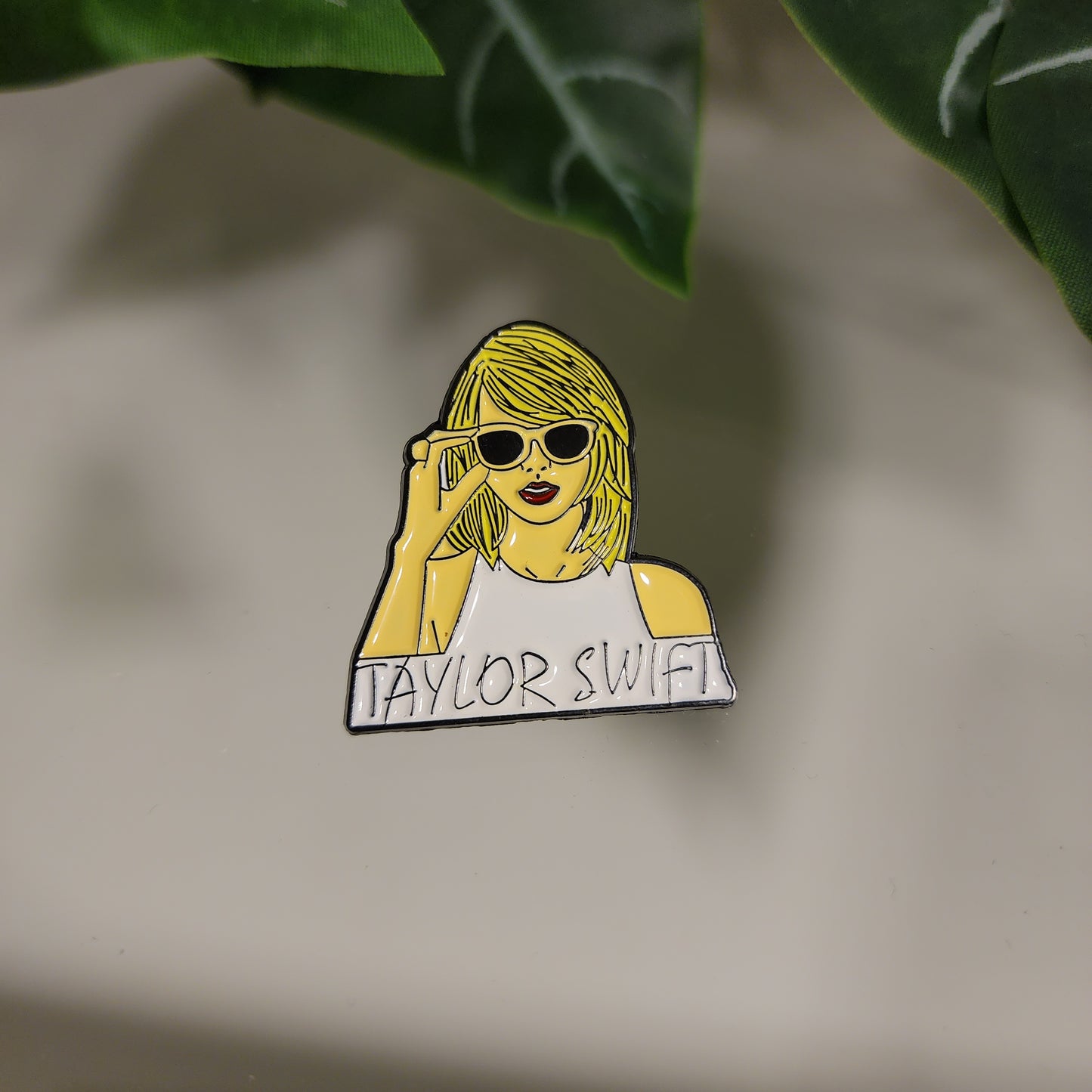 Pin Taylor Swift