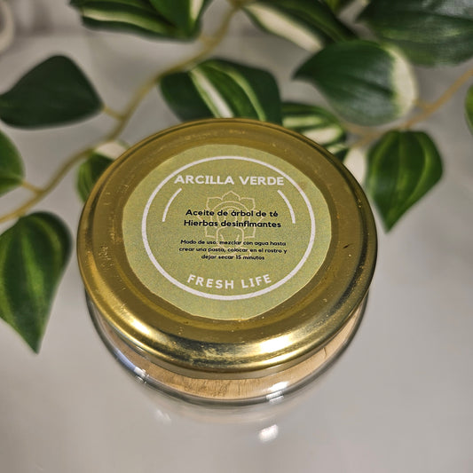 Mascarilla de Arcilla Verde con Aceite de Árbol de Té y Hierbas Desinflamantes