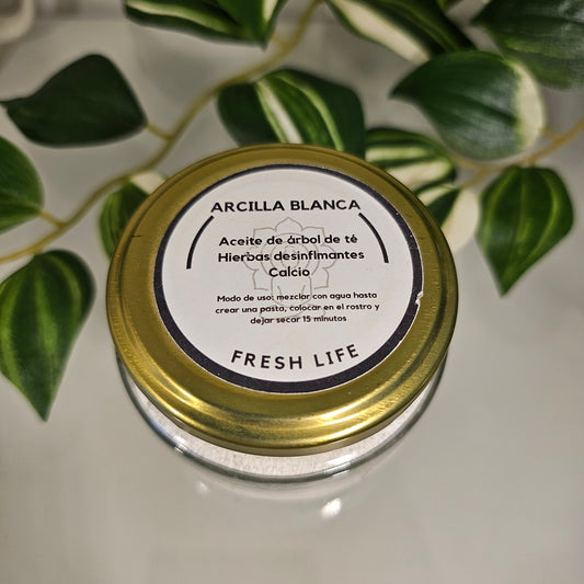 Mascarilla de Arcilla Blanca con Aceite de Árbol de Té, Hierbas Desinflamantes y Calcio