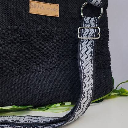 Cross Body Artesanal de Oaxaca Negra - Gris