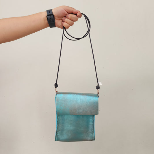 Crossbody de Piel Azul