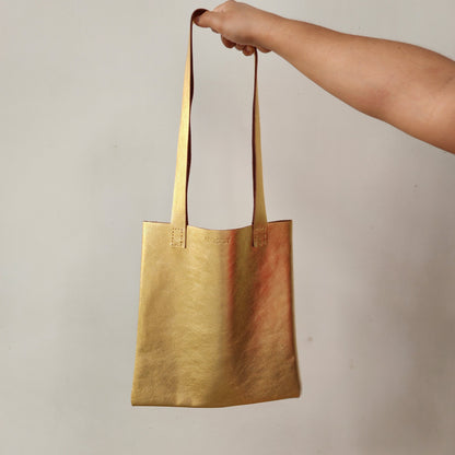 Tote de Piel Dorada Chica