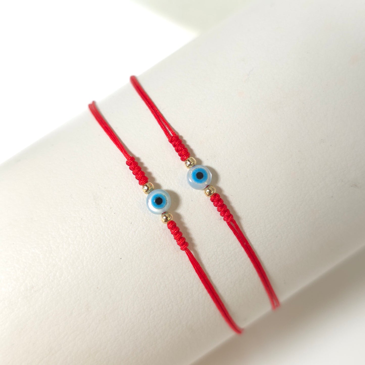 Pulsera Hilo Rojo con Ojo de Madre Perla