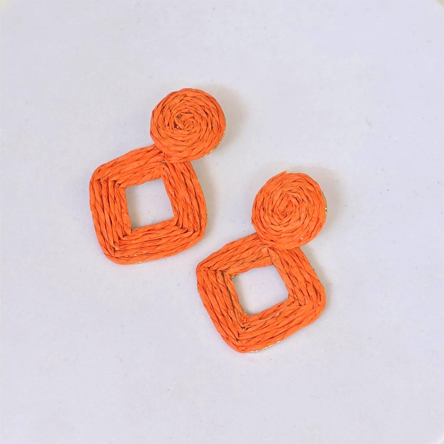 Aretes artesanales de cuerda – Naranja vibrante