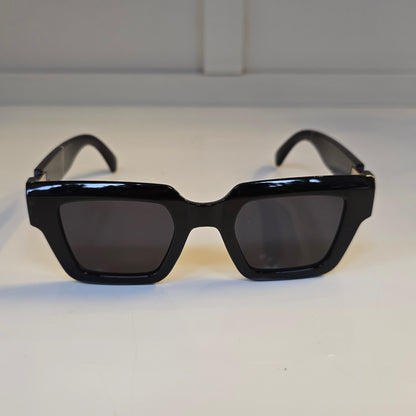 Lentes "Noir Classique" en negro brillante