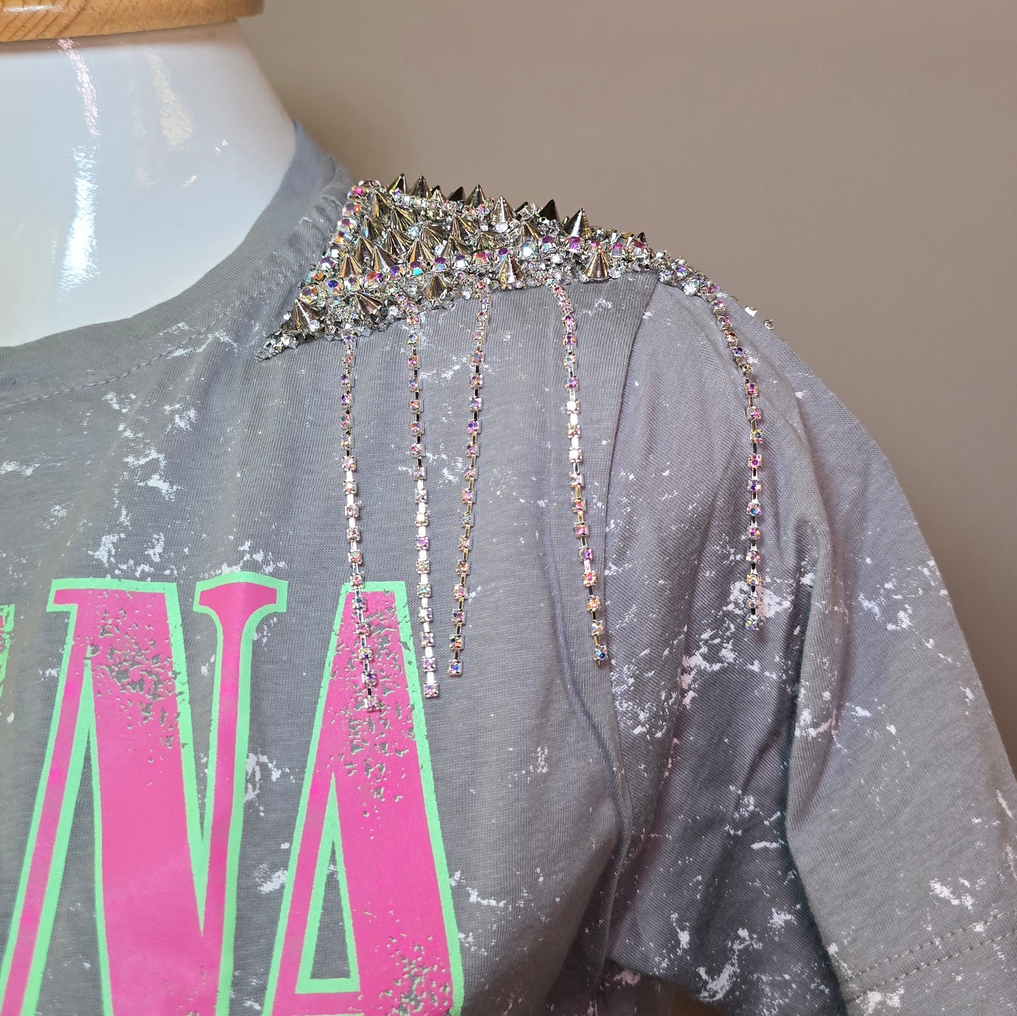 Playera Gris Nirvana Con Hombreras