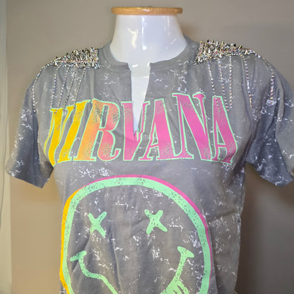 Playera Gris Nirvana Con Hombreras