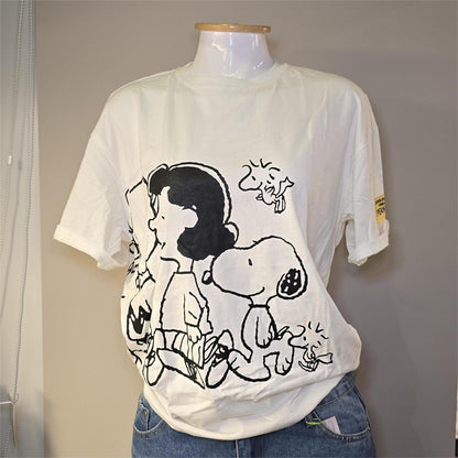 Playera Snoopy Siluetas