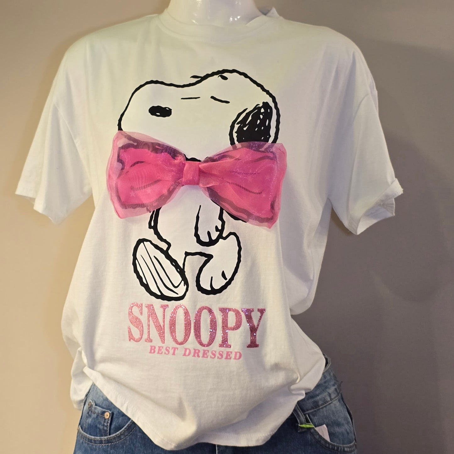 Playera Snoopy Blanca Moño Rosa