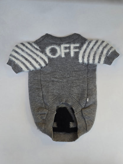 ➡️ Suéter gris con flechas (estilo streetwear)
