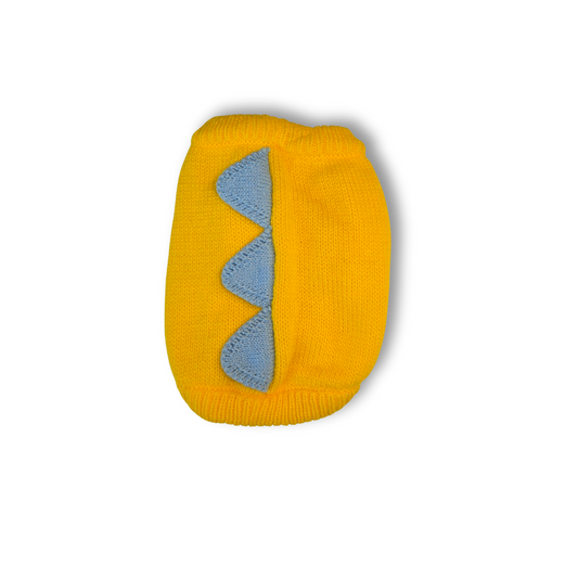 🦖 Suéter amarillo con escamas azules (estilo dinosaurio)
