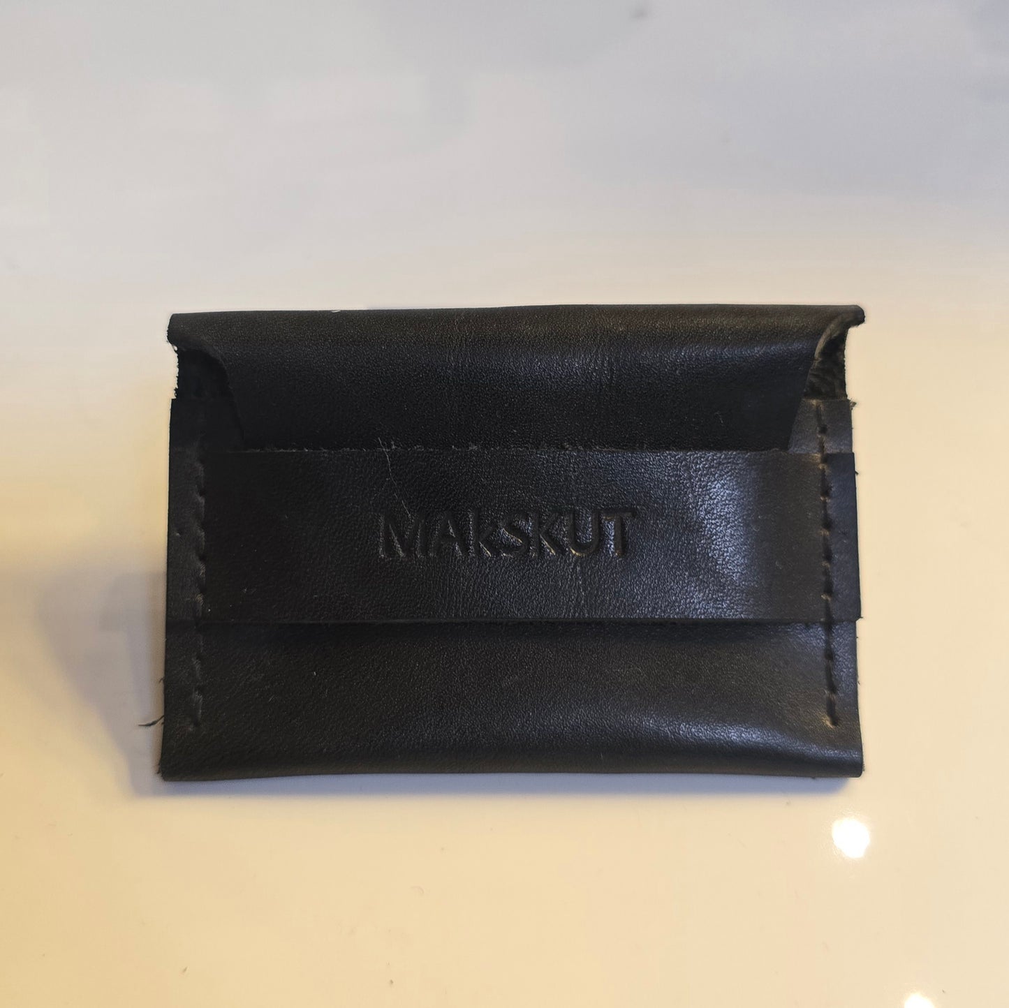 Monedero de piel negro clásico