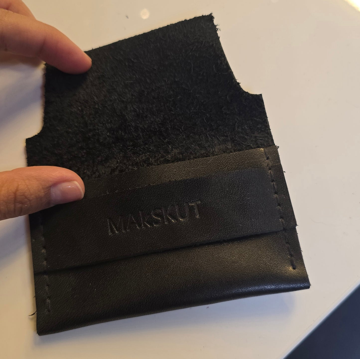 Monedero de piel negro clásico