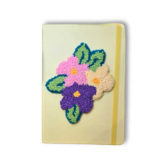Libreta Amarilla COn Bordado de Flores
